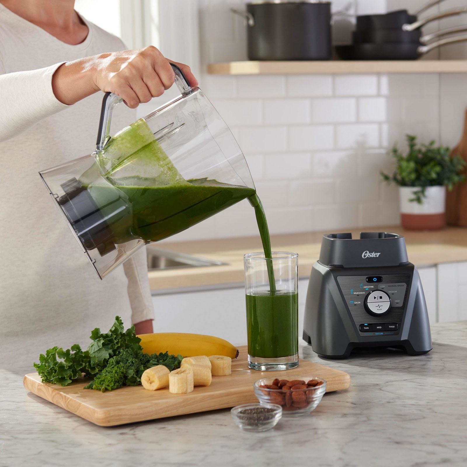 oster 9 speed 1200 w blender grey bdb5dd 01.jpg
