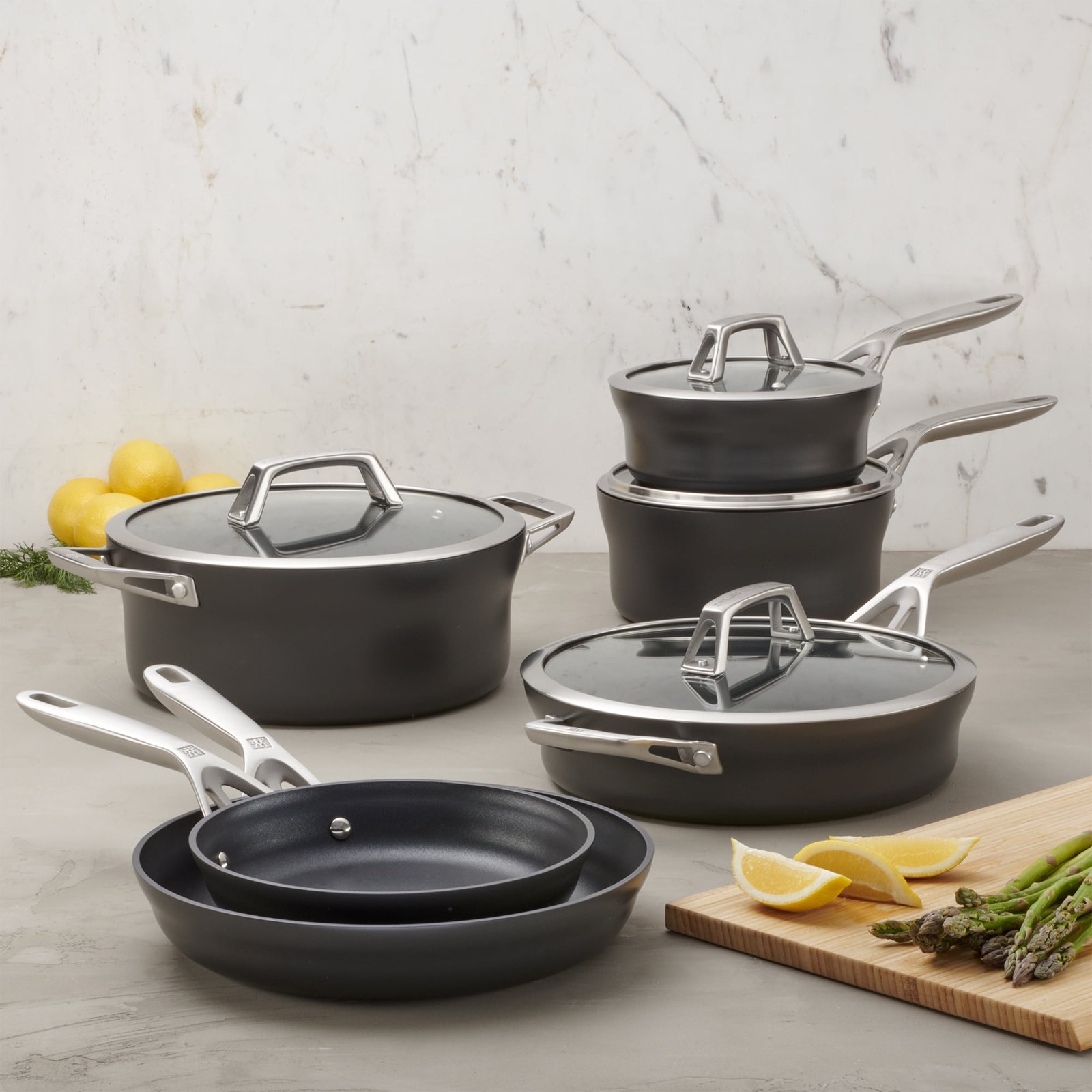 zwilling motion nonstick hard anodized 10 piece cookware set in grey 642616 03.jpg zwilling motion nonstick hard anodized 10 piece cookware set in grey 642616 03.jpg